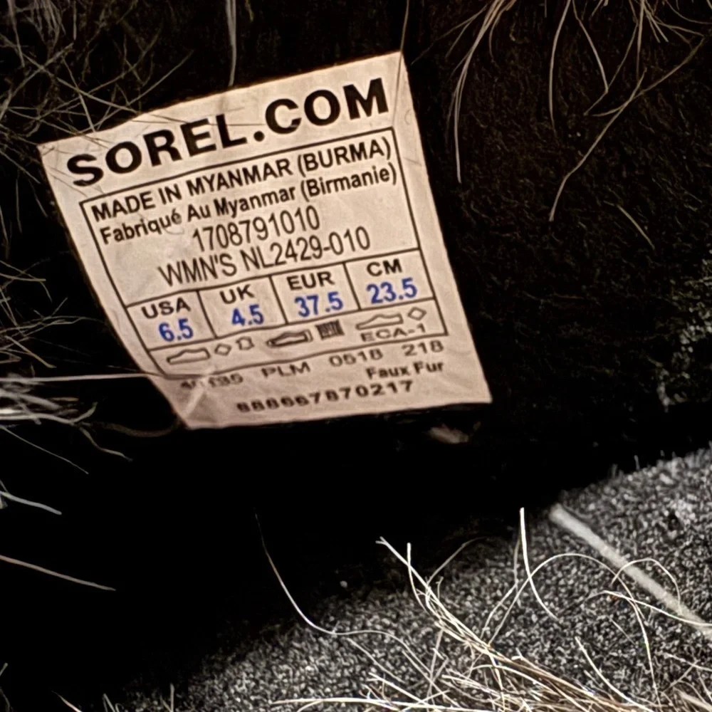 Sorel Joan of Arctic Waterproof Boot in Black‎ Size 6.5